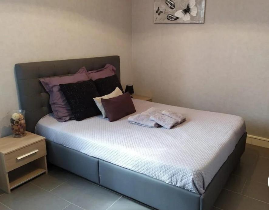 Residence Theatre Sens Bagian luar foto